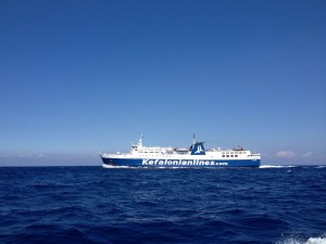 Kefalonia Fähre im Ionischen Meer