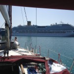 Vorbeifahrt an der MSC Fantasia und der Costa Fascinosa