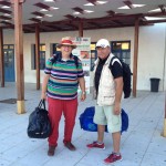 Jörg und Chris am Santorin Airport